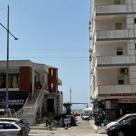Season 아파트 Durrës